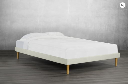 Low profile platform bed with thin side rails